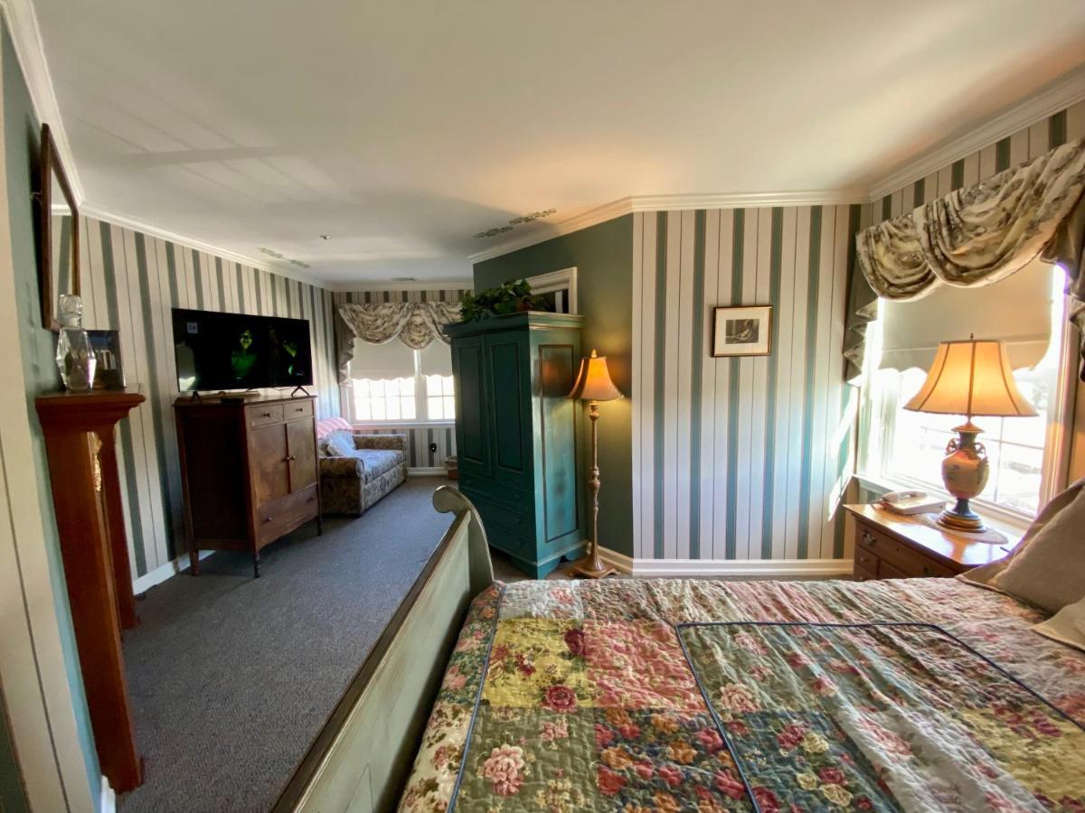 The Cypress Inn Конуэй Экстерьер фото